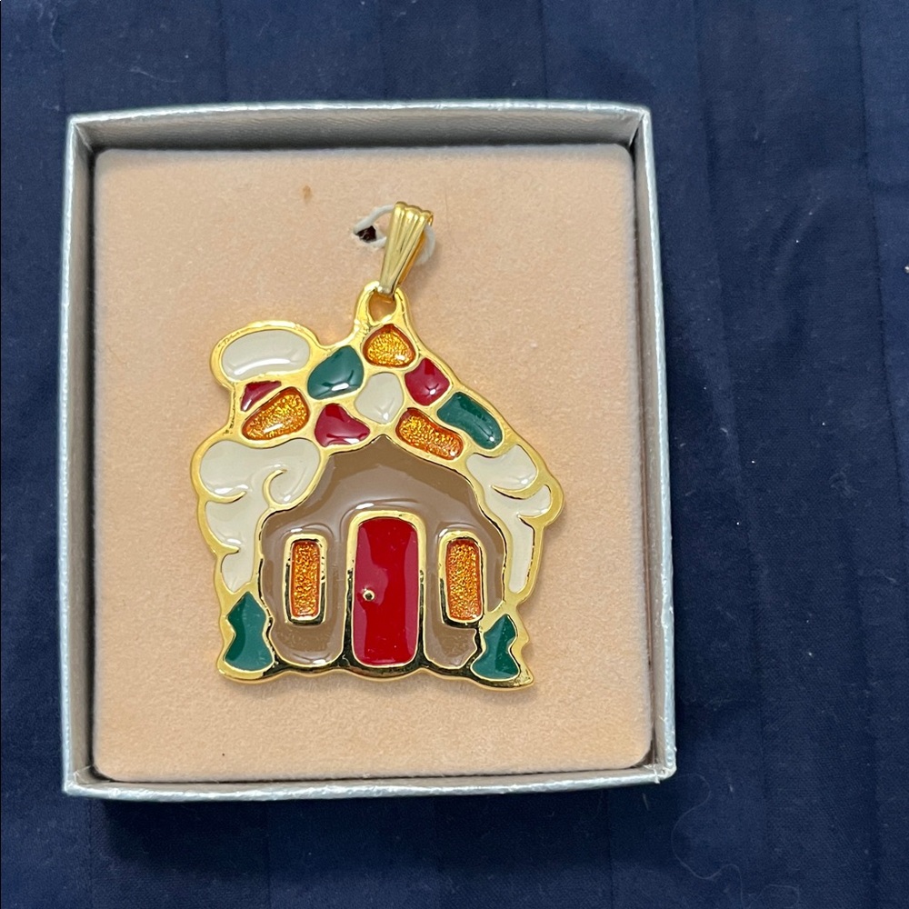 Wallace Silversmiths Festive Christmas Cookie Gingerbread House Pewter Pendant